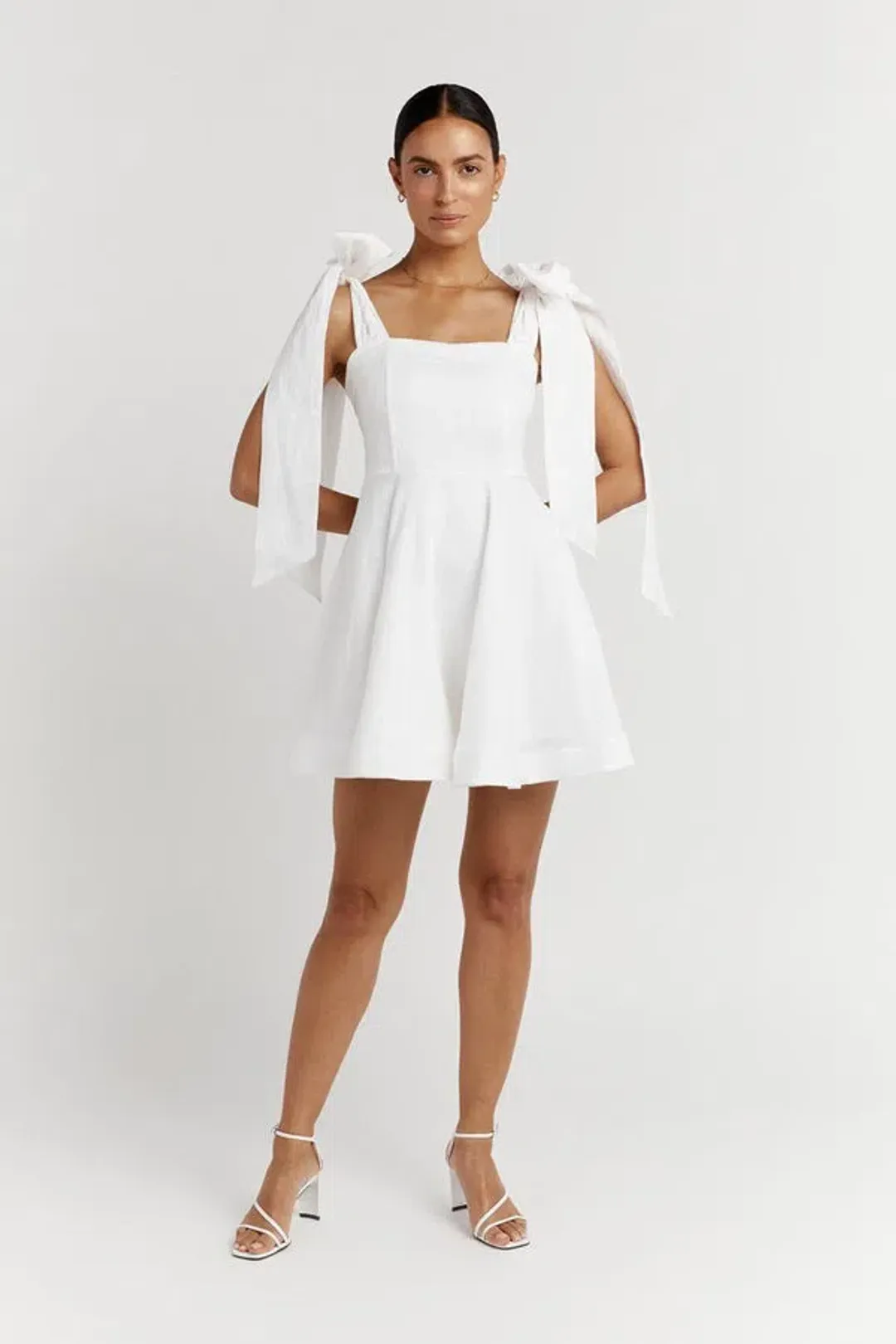 Dissh Aisle Linen Bow Mini Dress White Size 6 for rent on The Volte - main image