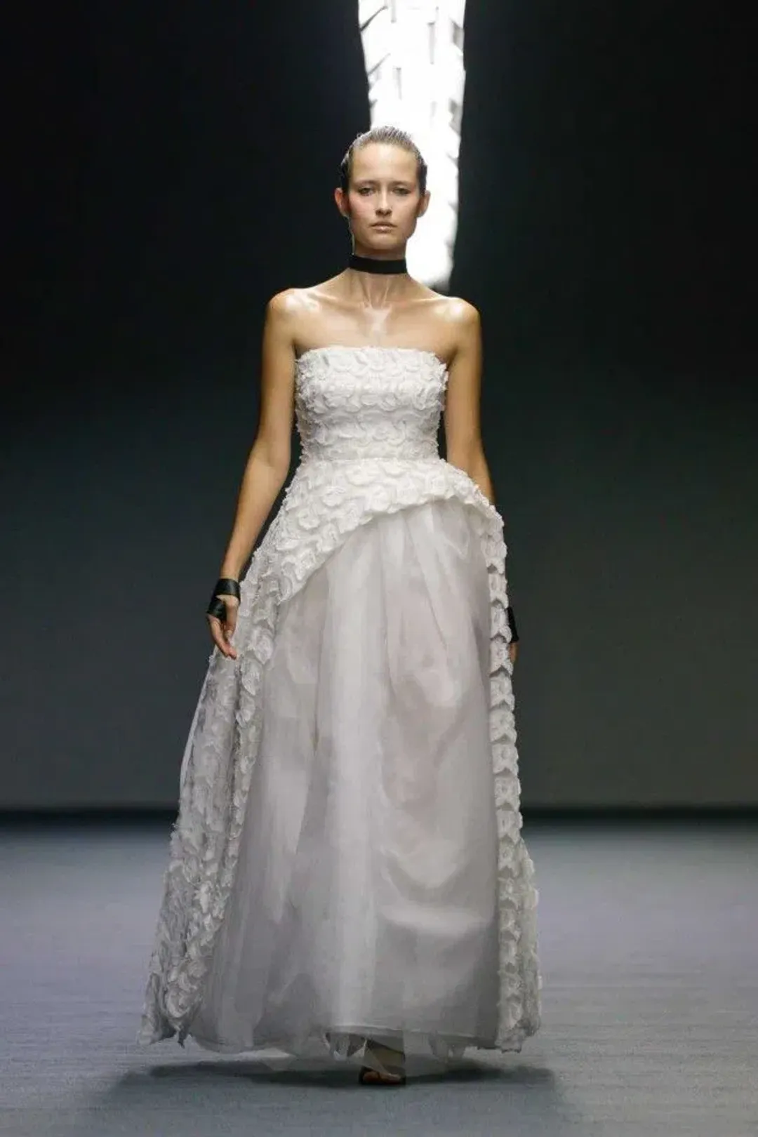 Carla Zampatti Orchid Strapless Flora Lace Wedding Dress White Size 6 for rent on The Volte - main image