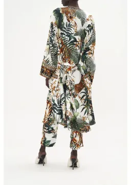 Camilla Tiger Trap Robe Midi Layer With Patch Pocket Print Size 12/M for rent on The Volte - image 3