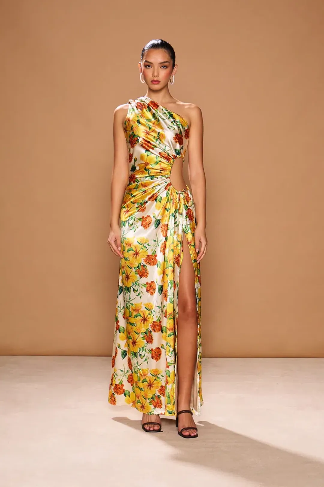 Sonya Moda Nour Maxi Dress in Yarden Size 8 for rent on The Volte - main image