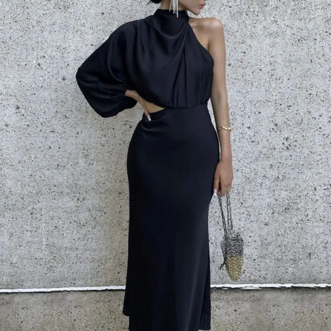 Sheike Olivia Maxi Dress Black Size 14 for rent on The Volte - main image