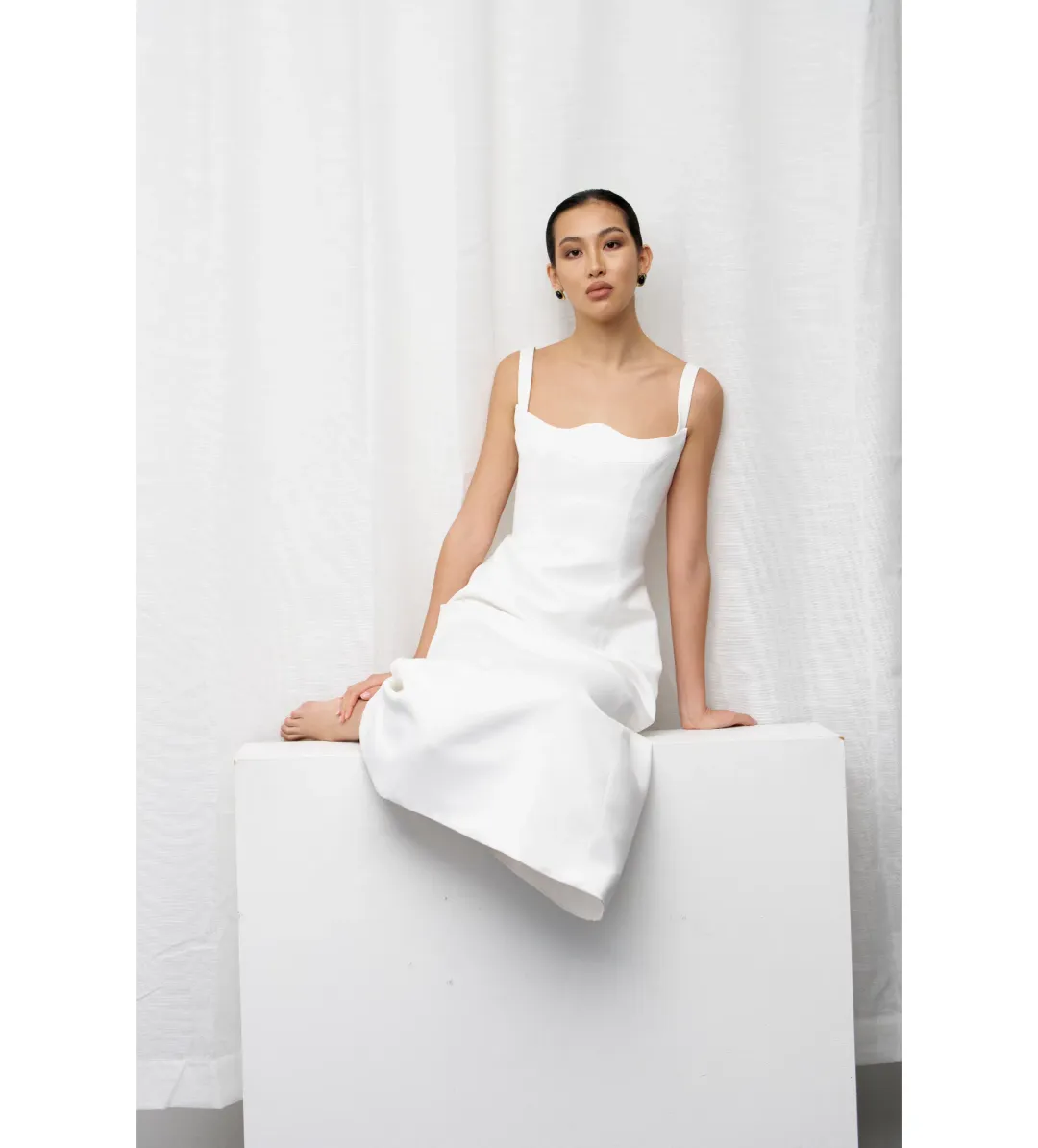 Leo Lin Odette Midi Dress Snow Size 8 for rent on The Volte - main image