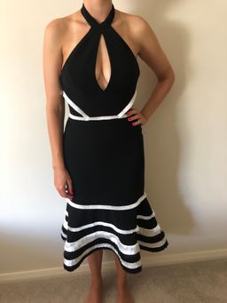 Alexis Doriann Dress Black Size 8 for rent on The Volte - image 3