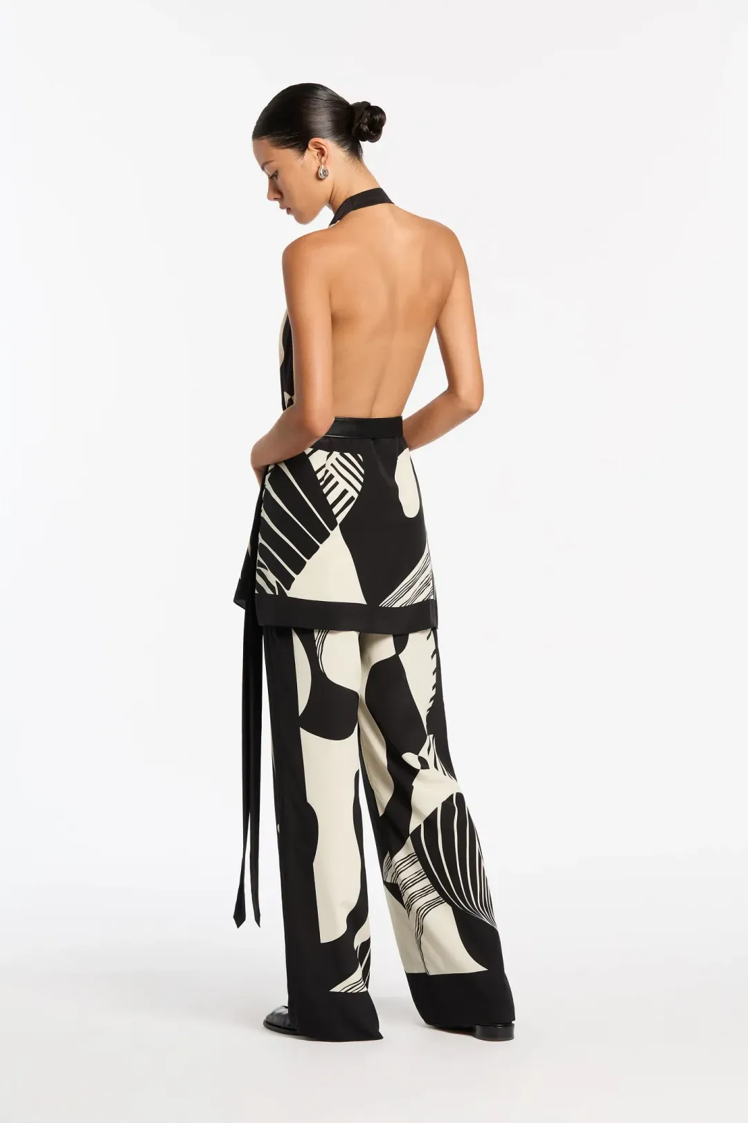 Sir the Label Realisme Pant in Papier Print Size AU 8 for rent on The Volte - main image