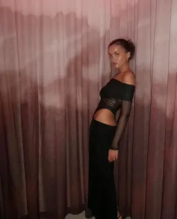 Benni Yasmin Off-Shoulder Maxi Dress Black Size 10 for rent on The Volte - image 4