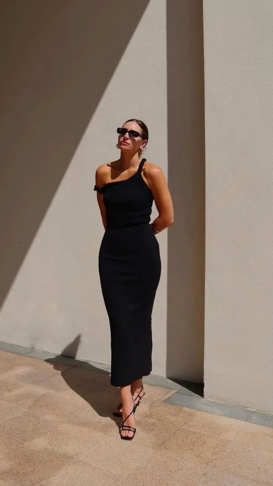 Johansen Long Poppy Dress Black Size AU 8 for rent on The Volte - main image