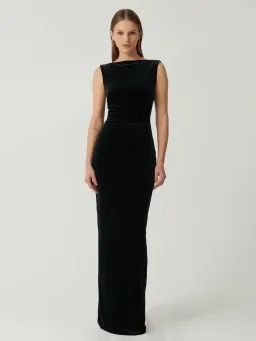 Effie Kats Verona Gown in Black Velvet Size L / AU 12 for rent on The Volte - image 1