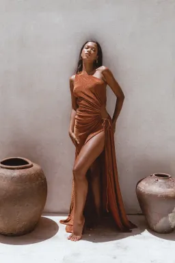 Sonya Moda Shimmer in Bronze  Size 16  for rent on The Volte - image 2