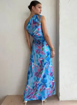 Sonya Moda Nour Dress in Zuri Print Size 10 for rent on The Volte - image 5
