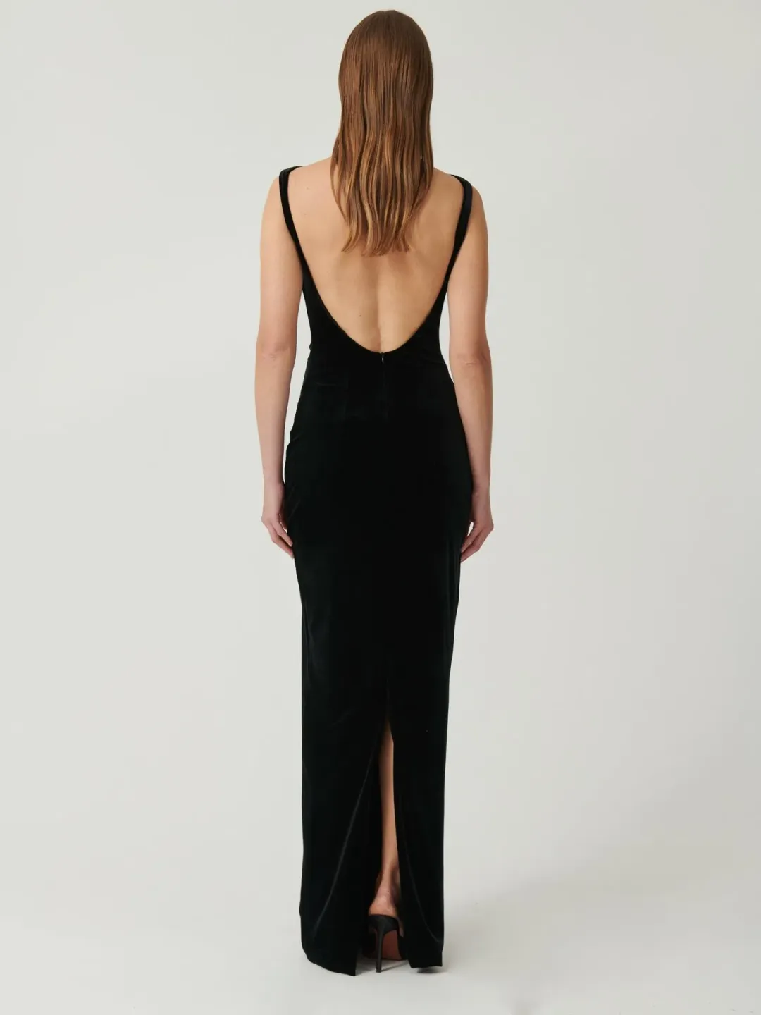 Effie Kats Verona Gown Black Velvet Size 6/XS for rent on The Volte - main image