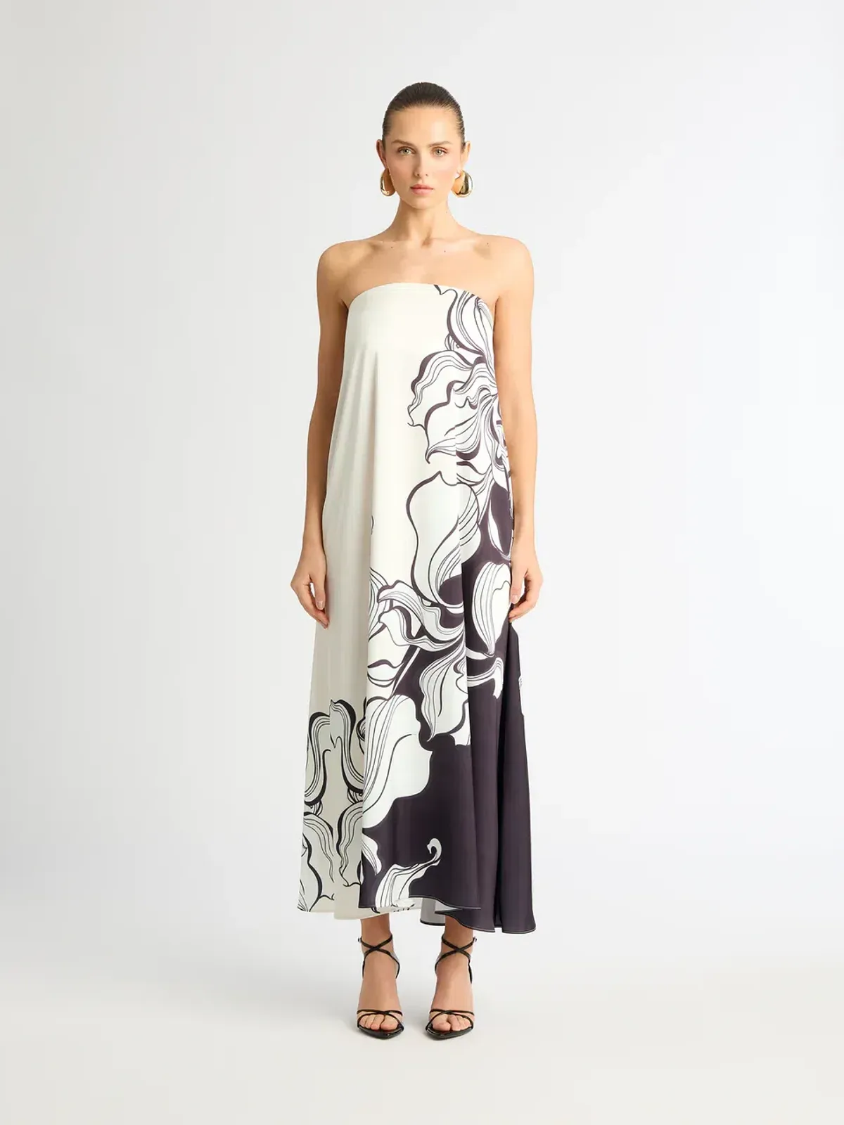 Sheike Tommie Maxi Dress Print Size 6 for rent on The Volte - main image