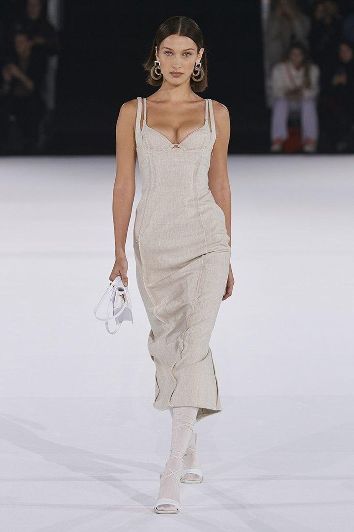 La robe Valerie - Pencil dress for rent on The Volte - main image