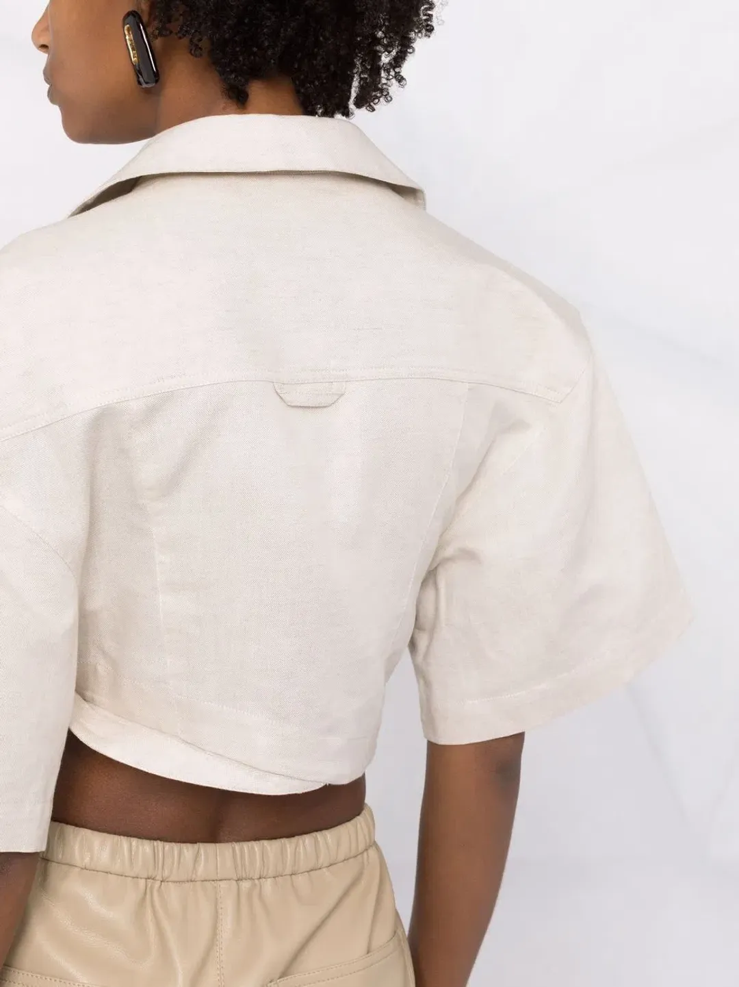 Jacquemus La Chemise Capri Cropped Shirt Beige Size 6 for rent on The Volte - main image