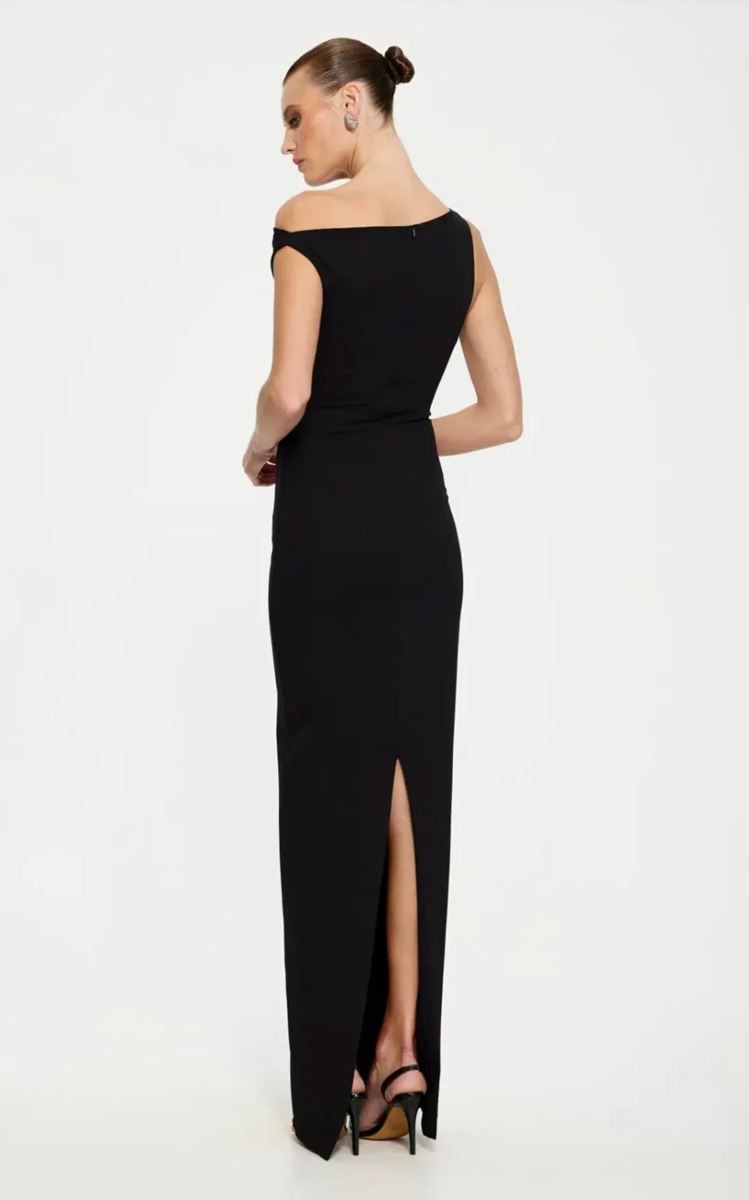 Effie Kats Inaya Gown Black Size M / AU 10 for rent on The Volte - main image