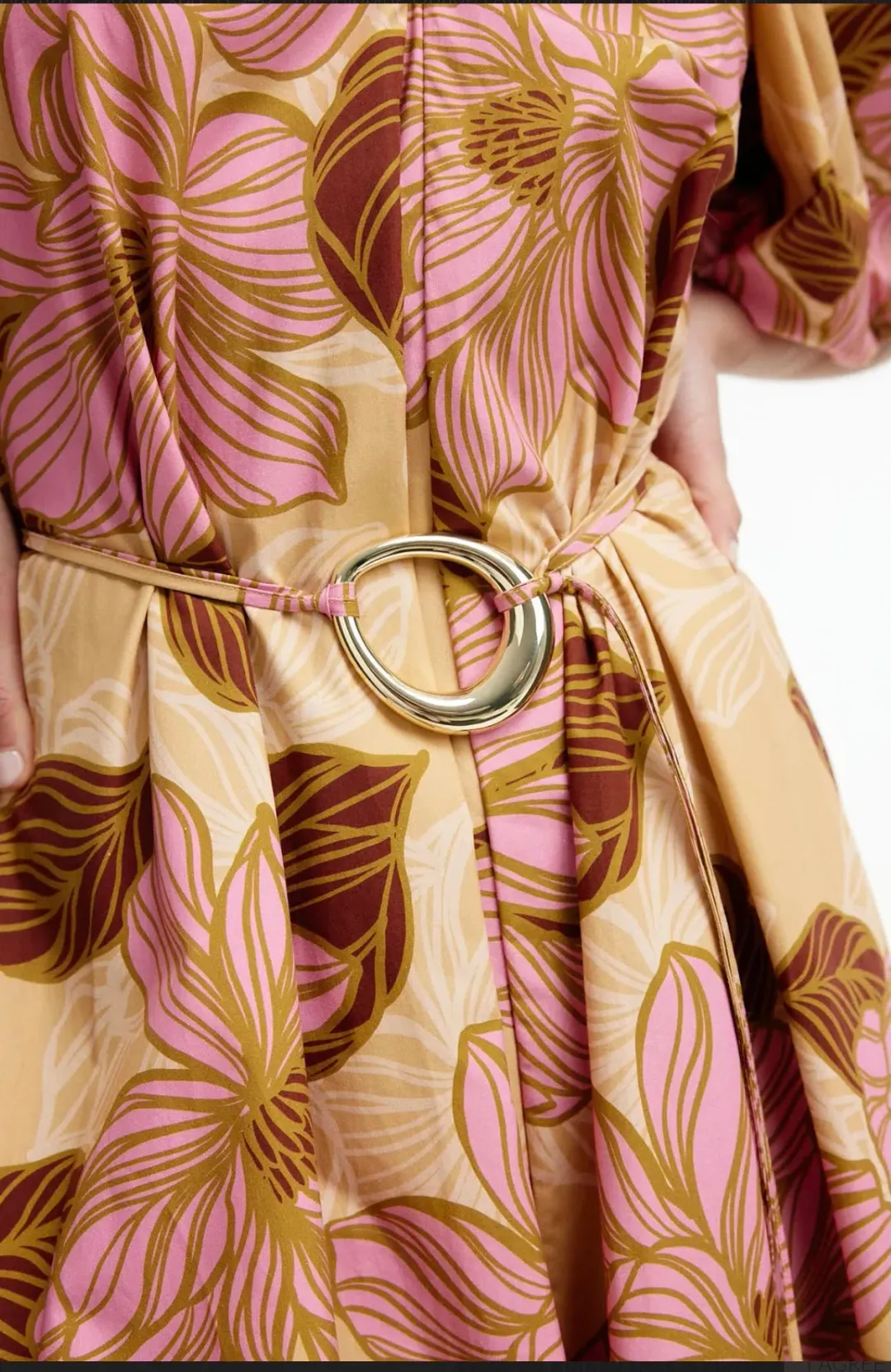 Kinney Elle Puff Sleeve Maxi Dress Rosa Floral Size XXL / AU 16 for rent on The Volte - main image