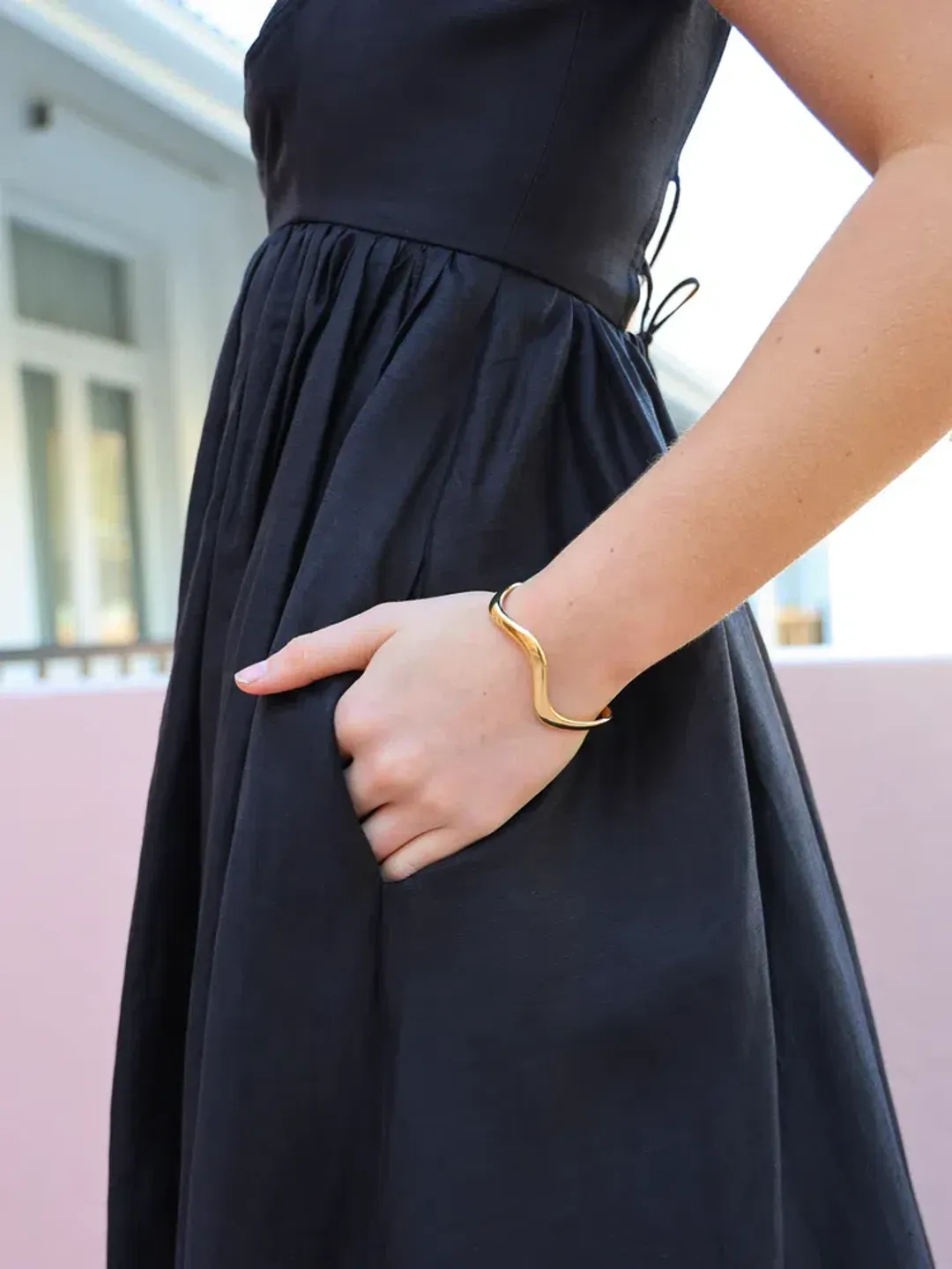 Acler Sandgate Midi Dress Black Size 8 for rent on The Volte - main image