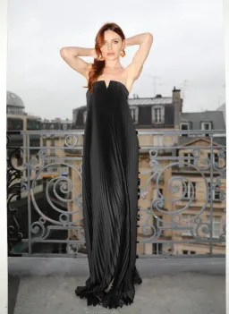 L'Idee Black Tie Gown Black Size 12 for rent on The Volte - image 4