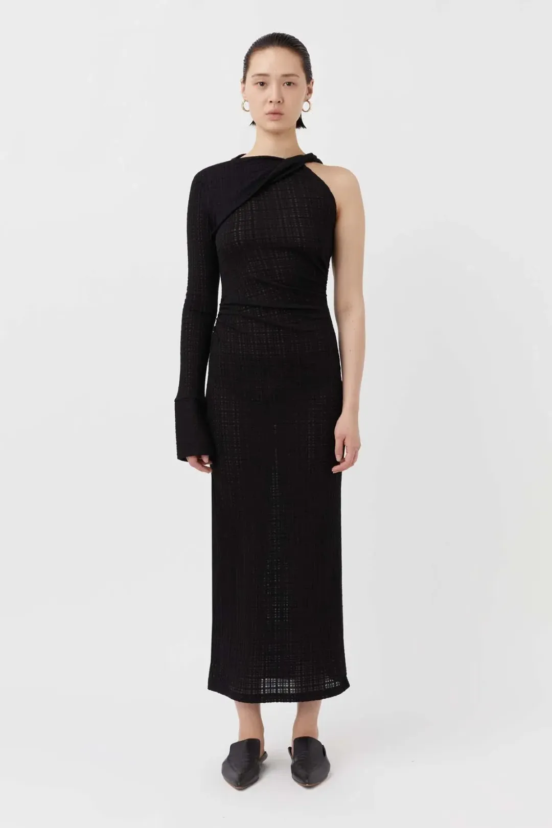 Camilla and Marc Cypress Midi Dress Black Size 6 for rent on The Volte - main image