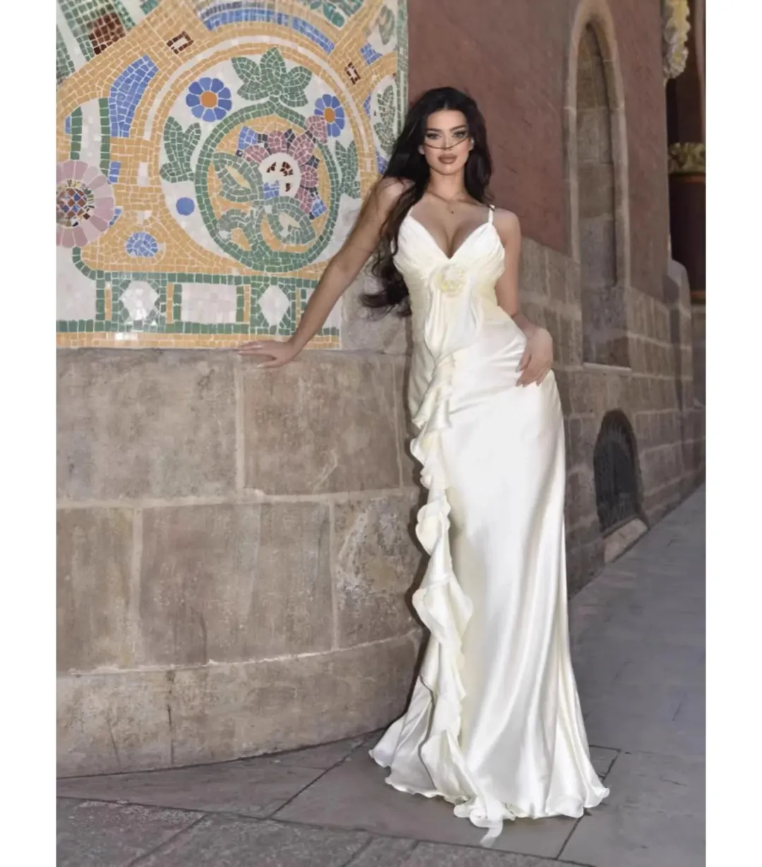 Maelle Paris Champagne Floral Twist Dress Cream Size Small / AU 8 for rent on The Volte - main image