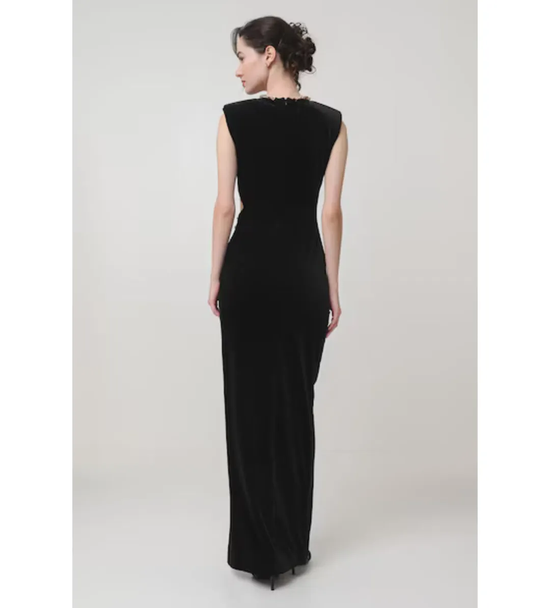 Self Portrait Embellished chain-detail velvet maxi dress Size AU 8 for rent on The Volte - main image