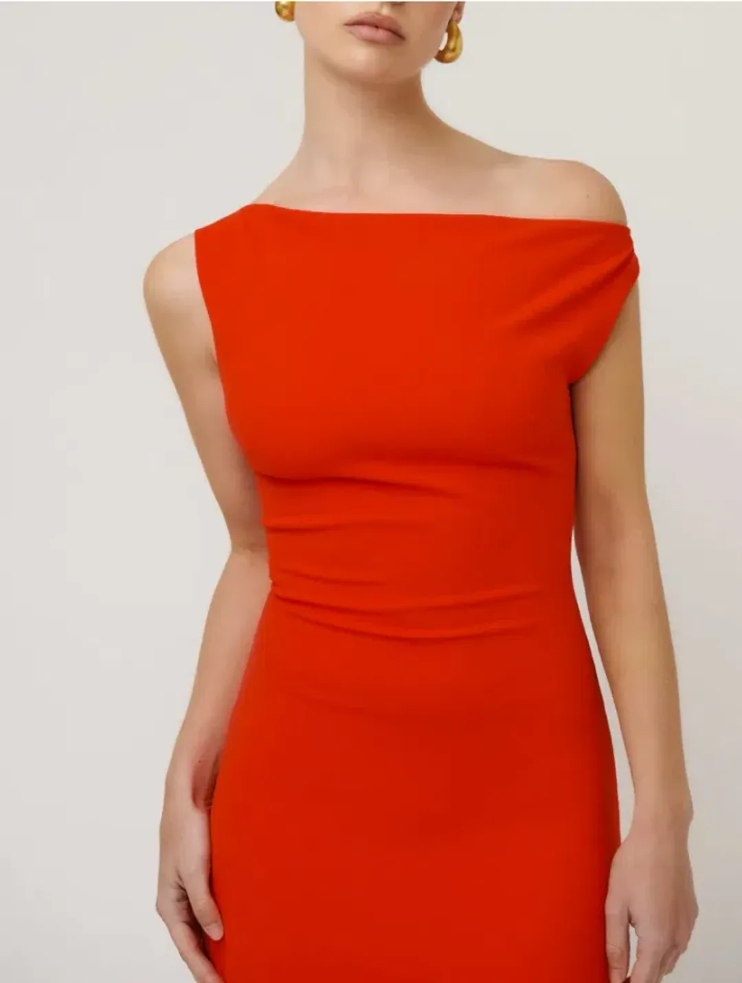 Effie Kats Inaya Gown Cherry Red Size AU 8 for rent on The Volte - main image