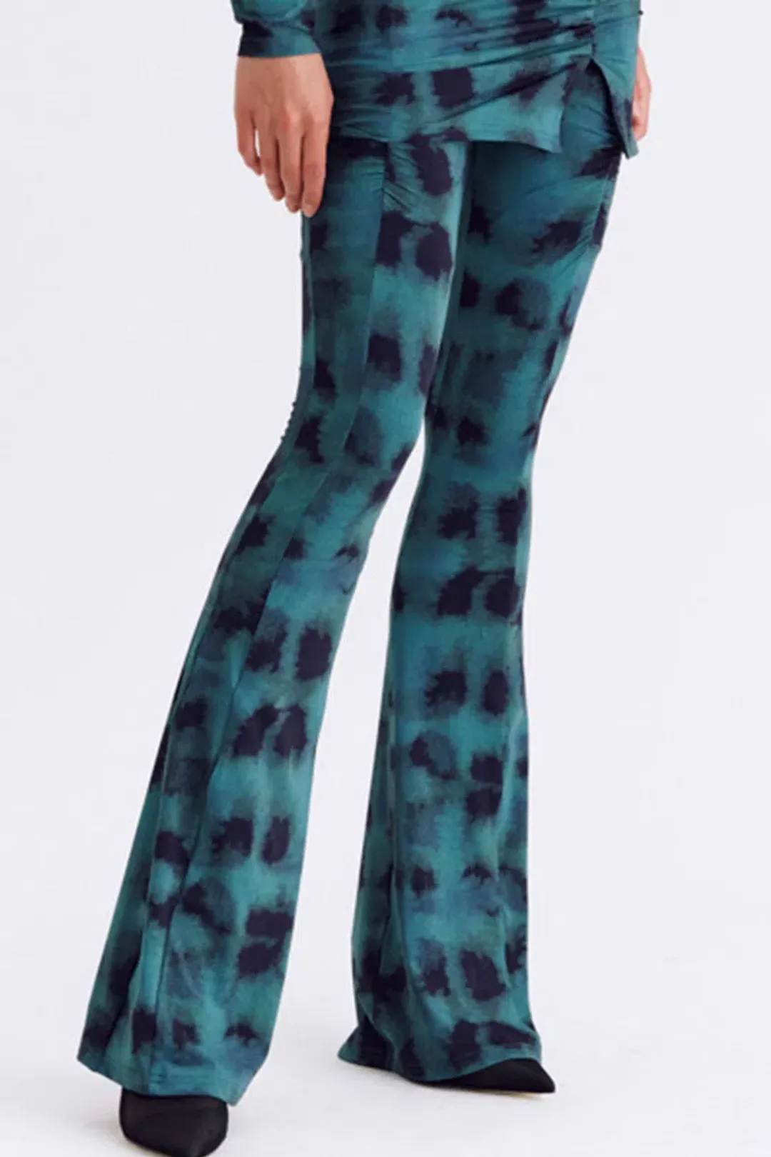 Suboo Shibori Gathered Pants Green Size 8/S for rent on The Volte - main image