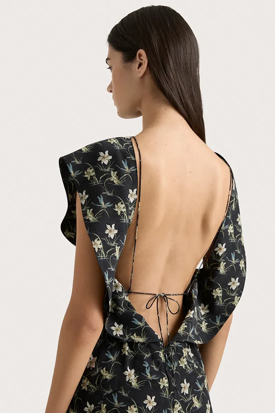 Faithfull Paloma Maxi Black Floral AU Size 8 for rent on The Volte - main image