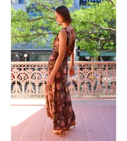 Hansen & Gretel Chloe dress in Carob Floral Size S/ AU 8  for rent on The Volte - image 2