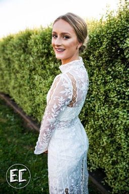 Thurley Wisteria Dress White Size 6 for rent on The Volte - image 2