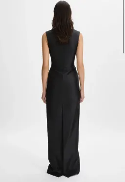 Beare Park  Eleanor Gown Size 12  for rent on The Volte - image 4