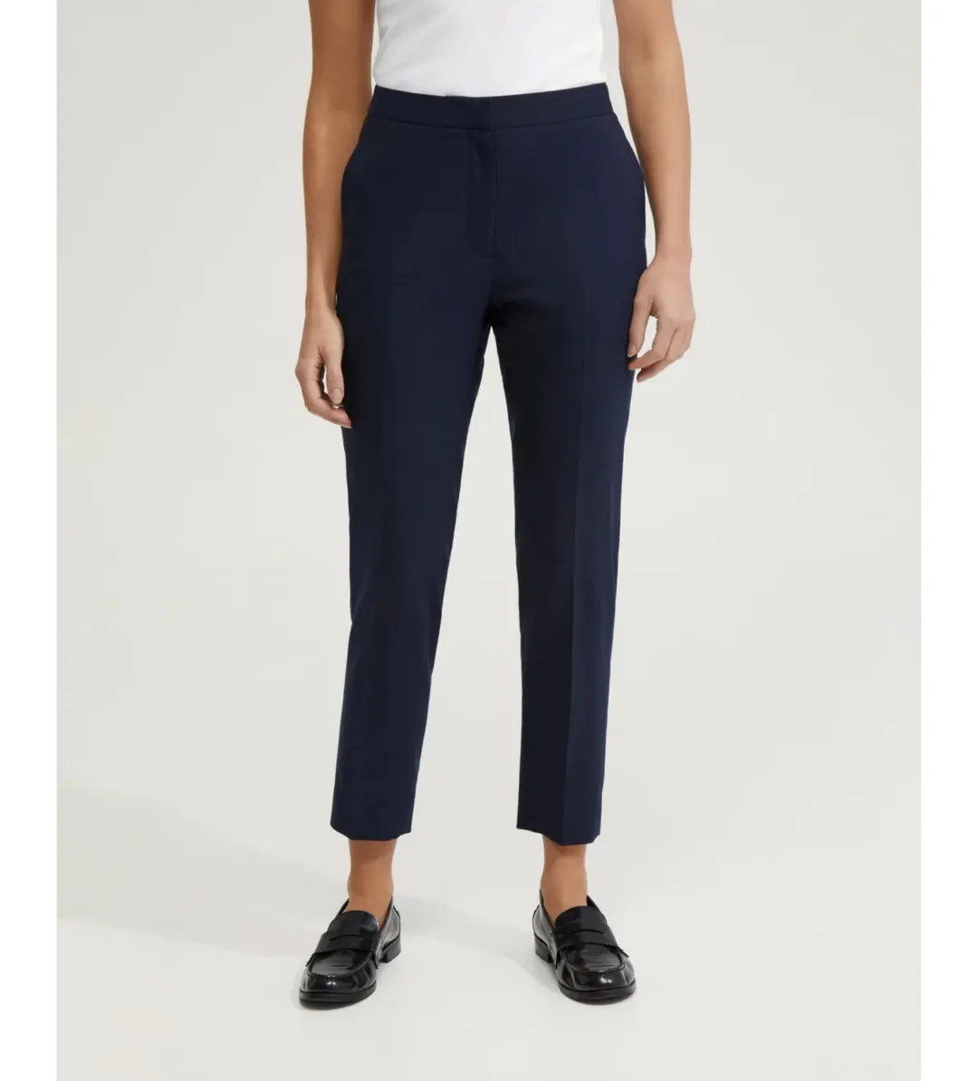 Oxford Charla Wool Stretch Suit Pants in Navy Size 14 for rent on The Volte - main image