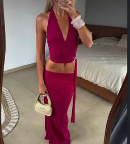 Ance Gria Sardinia Set Raspberry Size 8 for rent on The Volte - image 1
