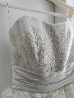 Pronovias Bridal size 10 for rent on The Volte - image 13