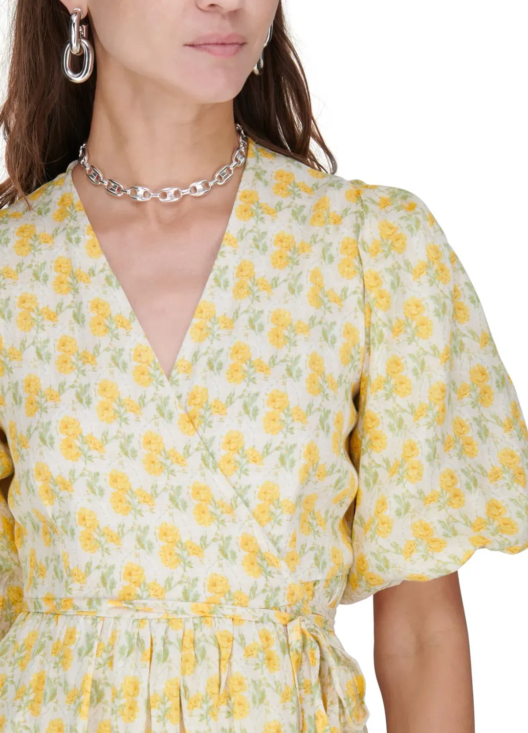 Faithfull the Brand Thulla Wrap Midi Dress in Dahlee Floral Print Size 8 for rent on The Volte - main image