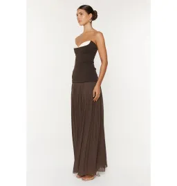 She is OLLA Nicolette Dress in Espresso Size L/AU12 for rent on The Volte - image 2