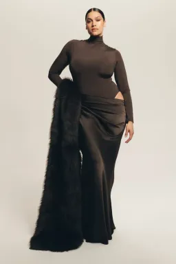 Henne Soraia Brown Size 10 for rent on The Volte - image 9
