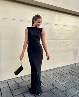Effie Kats Verona Maxi Gown in Black Size AU 6 for rent on The Volte - image 5