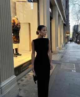 Effie Kats Verona Maxi Gown in Black Size AU 6 for rent on The Volte - image 14