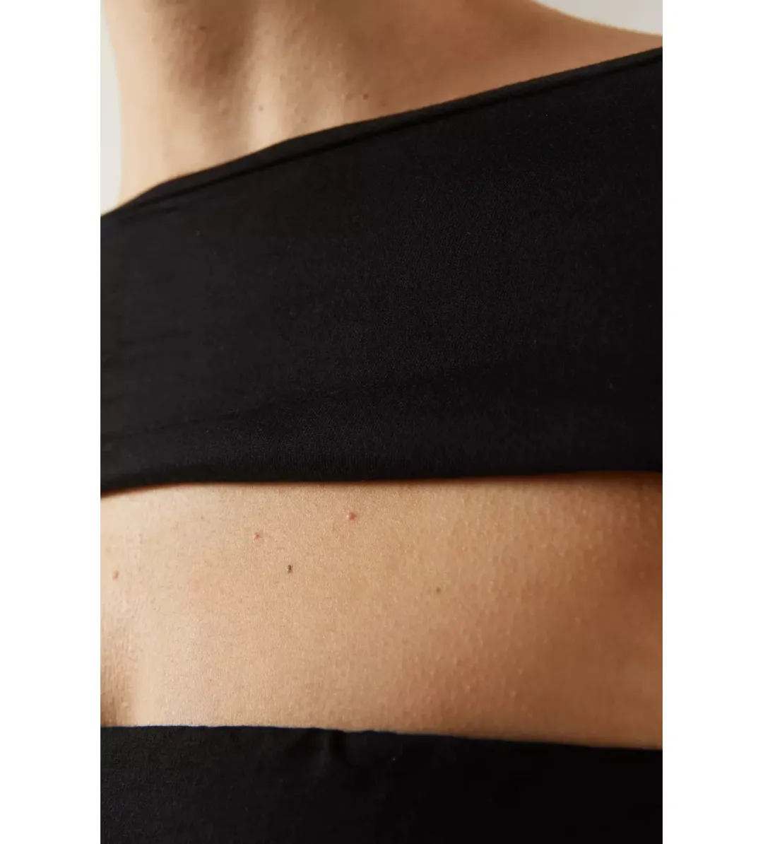 Reformation Carmina Mini Dress Black Size 6 for rent on The Volte - main image