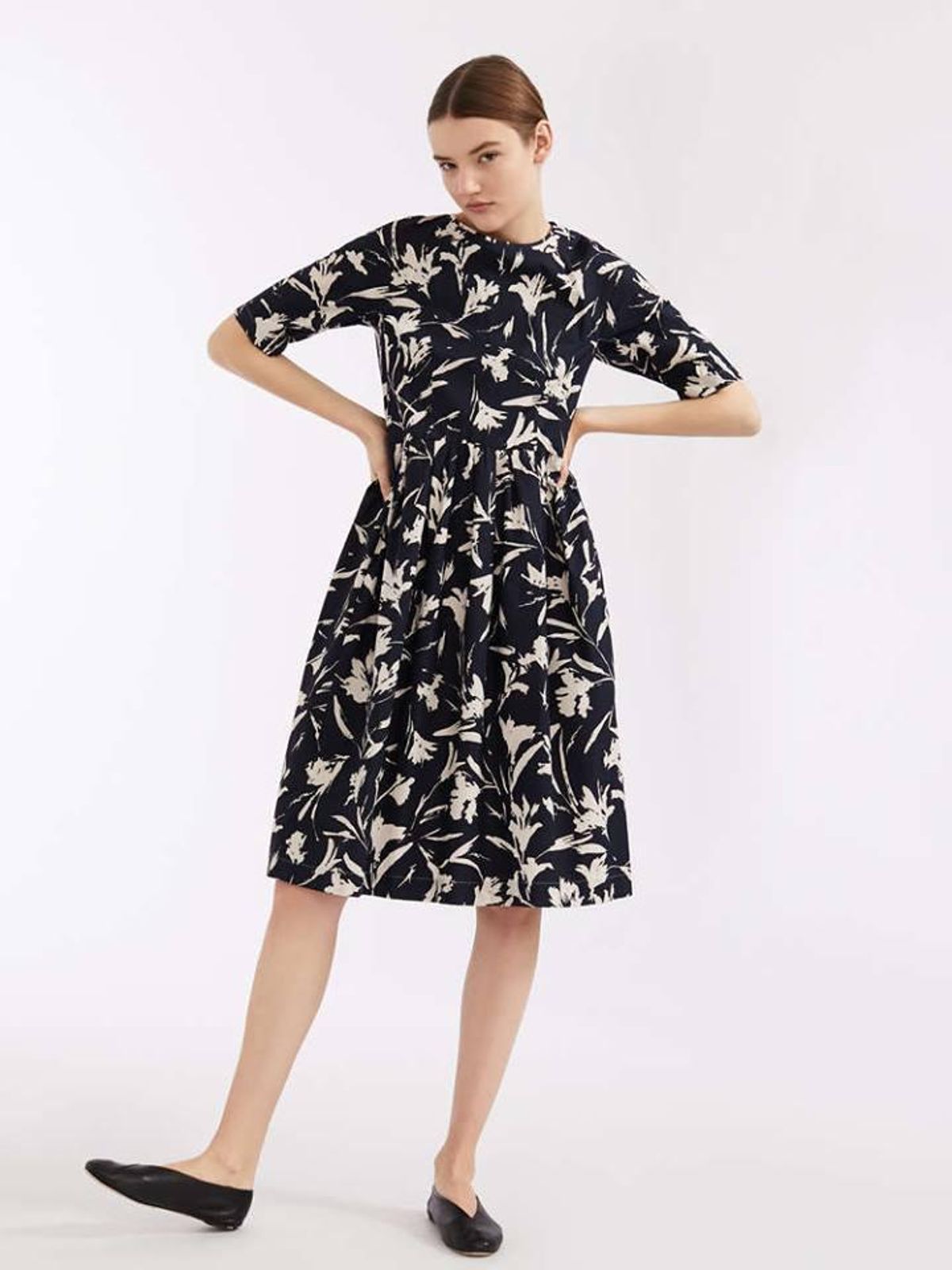 New Max Mara dress model Zeo. size 6 for rent on The Volte - main image