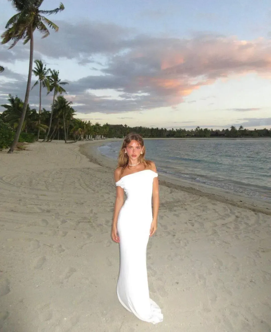 Natalie Rolt Bettina Maxi Gown in White Size 1 / Size AU 8 for rent on The Volte - main image
