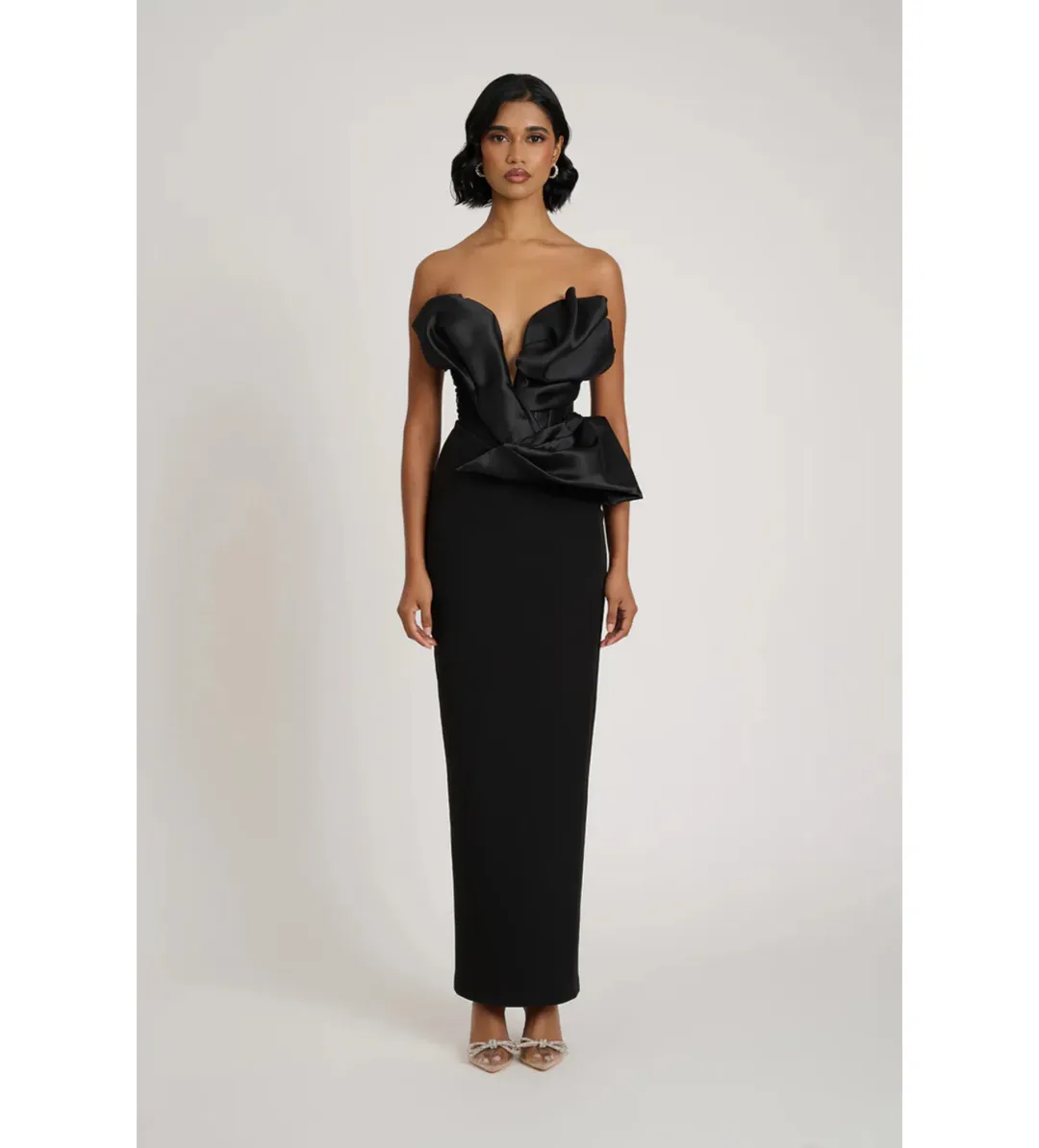 Eliya The Label Auri Gown in Black Size S/AU8 for rent on The Volte - main image