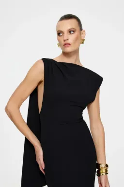 Effie Kats Audrey Gown in Black Size 10 for rent on The Volte - image 4