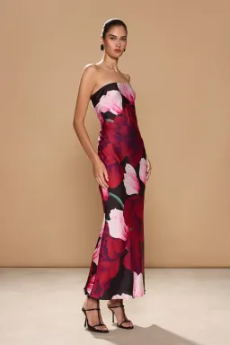 Sonya Moda Alma Midi Dress in Midnight Roses Size 8 for rent on The Volte - image 1