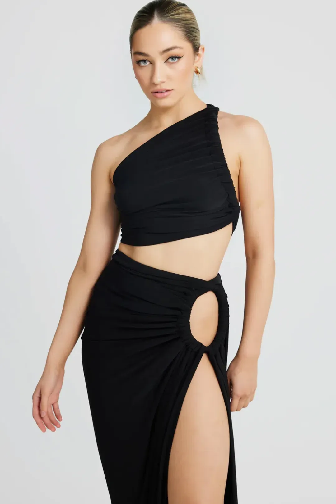 Melani Set - Viera in Black  for rent on The Volte - main image