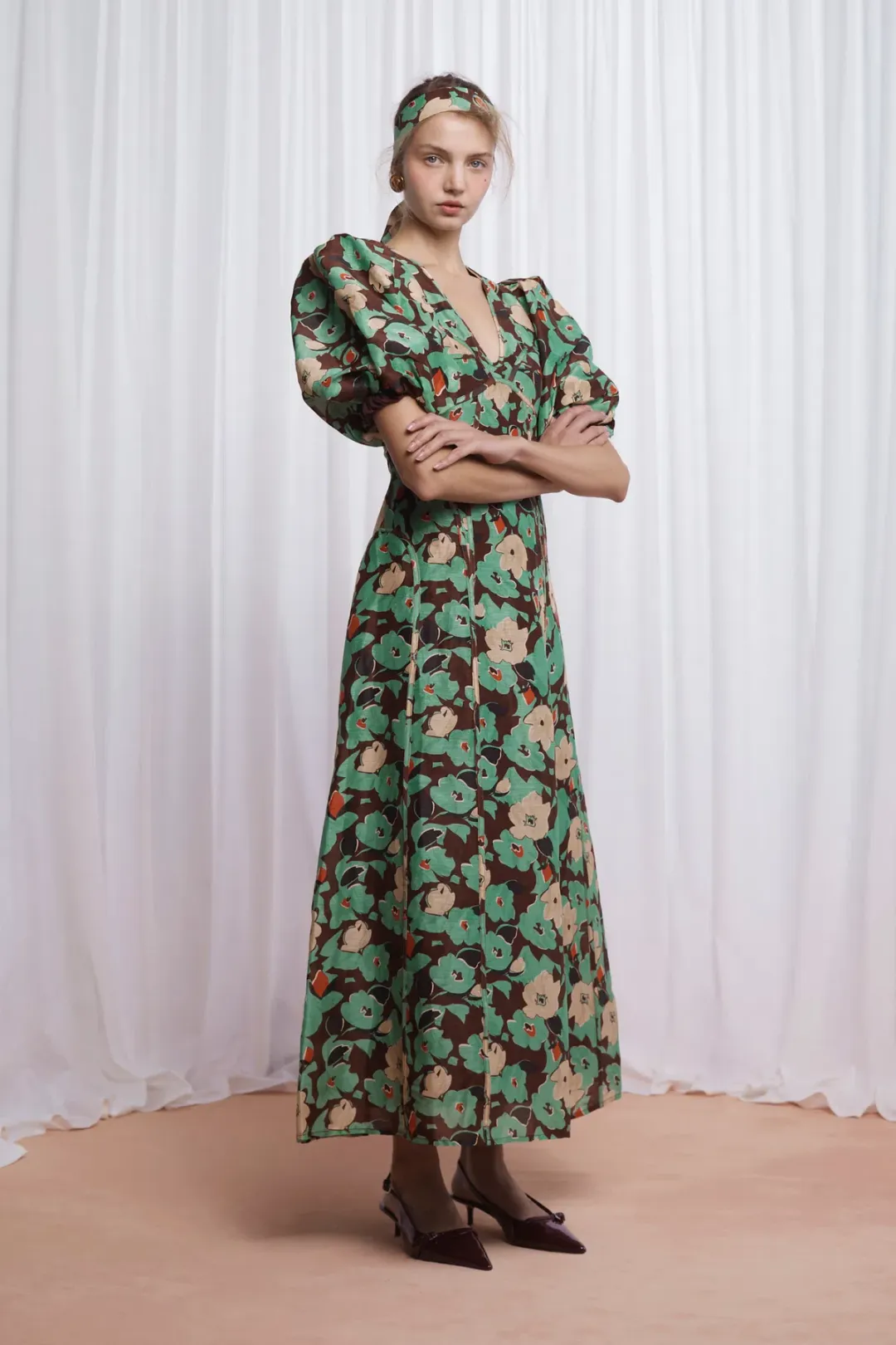 Lovaan Adeline Silk Linen Green Floral Size 6 for rent on The Volte - main image