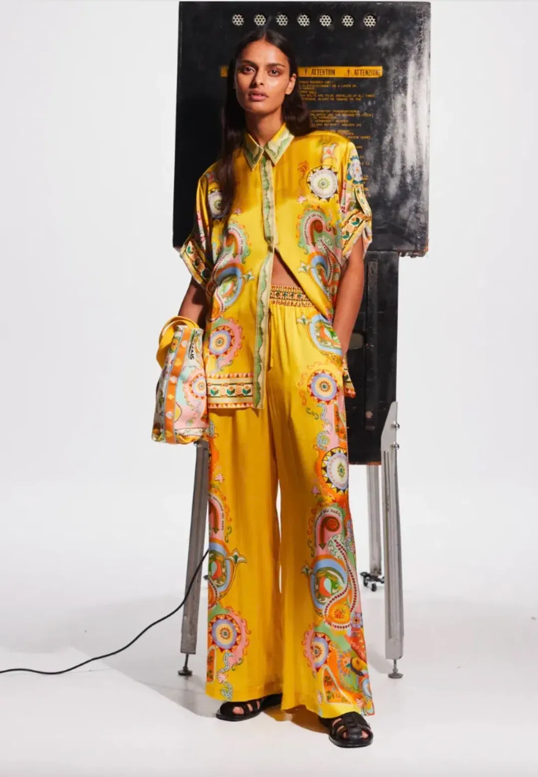 Pinball yellow silk set for rent on The Volte - main image