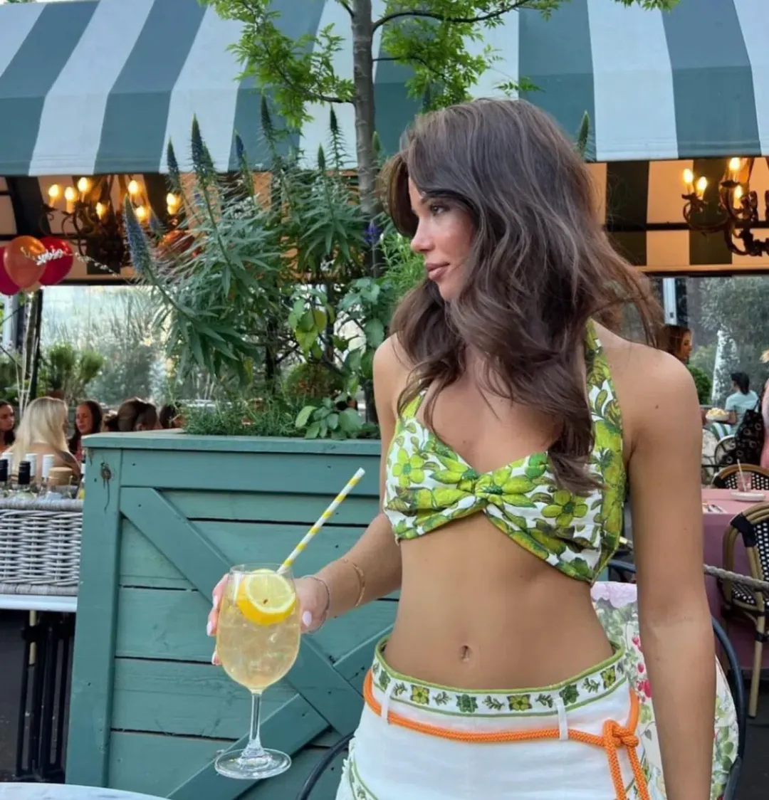 Alemais Wallis Set size 10 for rent on The Volte - main image