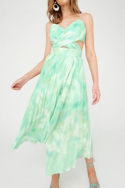 Sheike Daydream Pleat Dress Mint Size 10  for rent on The Volte - image 2