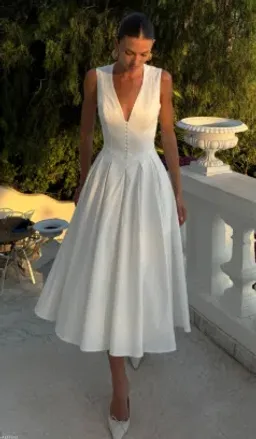 MESHKI Keely Cotton Sleeveless Midi White Size Small for rent on The Volte - image 2